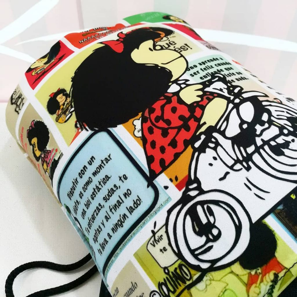 Tula Mafalda Fondo Letreros - Imagen 2