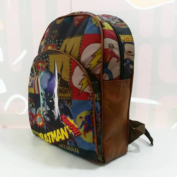 Morral Soporte Cuero Sintético Rostro Batman Fondo Logos DC